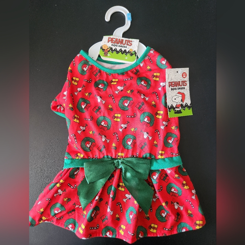 Dog Peanuts Holiday Dress Size M